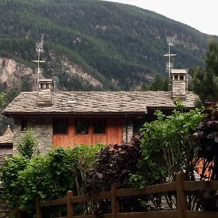 Διαμέρισμα Lo Queur Di Mont Blanc *